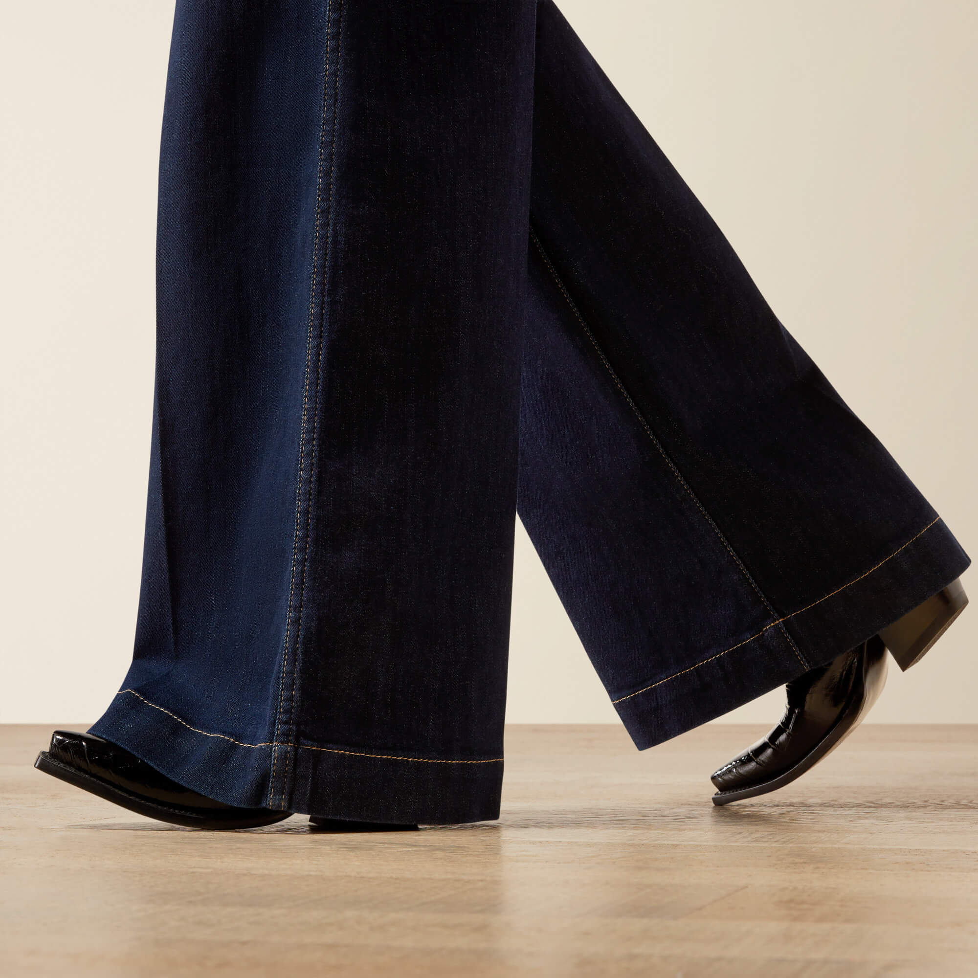 Ultra High Rise Veronica Wide Leg Jean